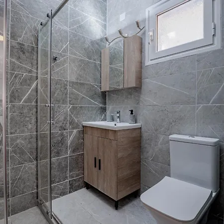 Kaminaki Seaview Apartman *